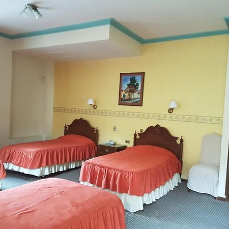Hostal Paola Sucre Exterior foto